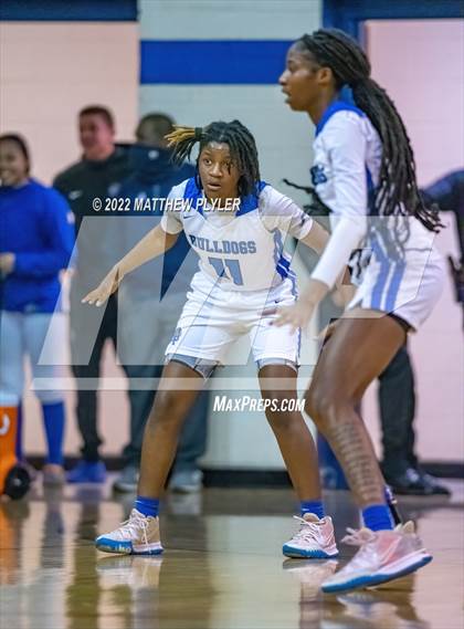 Thumbnail 1 in Whiteville vs. St. Pauls (NCHSAA 2A - Third Round) photogallery.