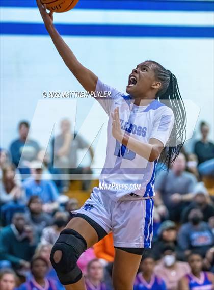 Thumbnail 3 in Whiteville vs. St. Pauls (NCHSAA 2A - Third Round) photogallery.