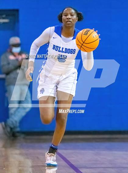Thumbnail 3 in Whiteville vs. St. Pauls (NCHSAA 2A - Third Round) photogallery.
