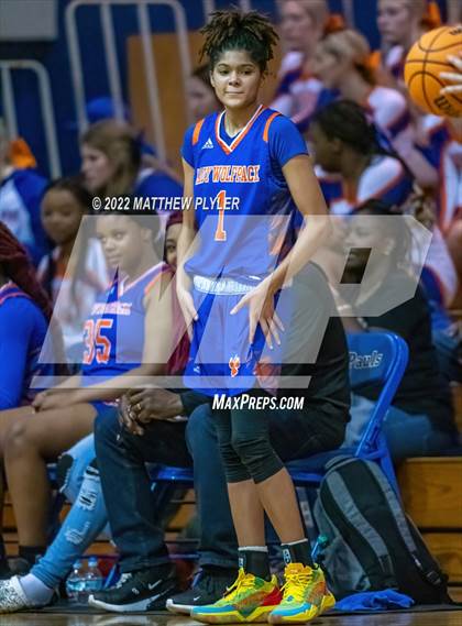 Thumbnail 3 in Whiteville vs. St. Pauls (NCHSAA 2A - Third Round) photogallery.