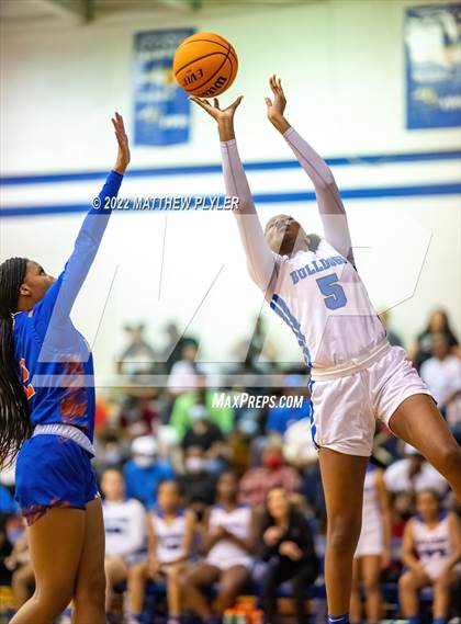 Thumbnail 3 in Whiteville vs. St. Pauls (NCHSAA 2A - Third Round) photogallery.