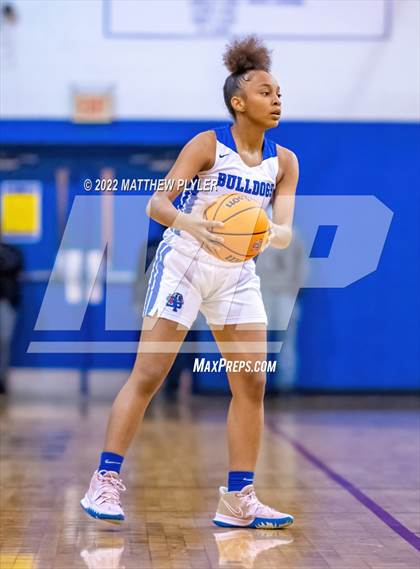 Thumbnail 3 in Whiteville vs. St. Pauls (NCHSAA 2A - Third Round) photogallery.