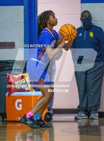 Thumbnail 1 in Whiteville vs. St. Pauls (NCHSAA 2A - Third Round) photogallery.