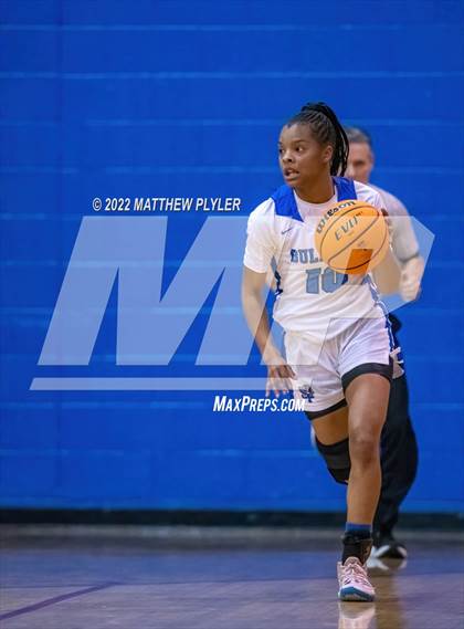 Thumbnail 2 in Whiteville vs. St. Pauls (NCHSAA 2A - Third Round) photogallery.