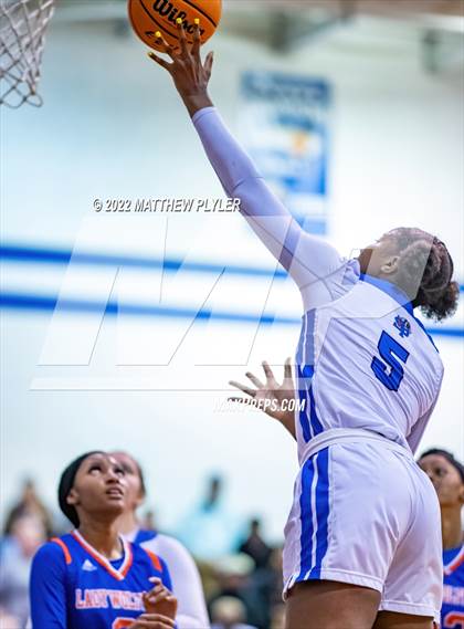 Thumbnail 3 in Whiteville vs. St. Pauls (NCHSAA 2A - Third Round) photogallery.