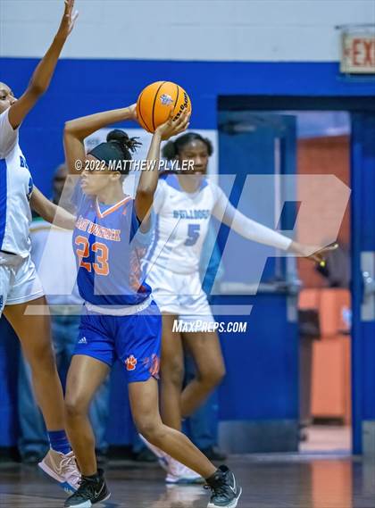 Thumbnail 2 in Whiteville vs. St. Pauls (NCHSAA 2A - Third Round) photogallery.