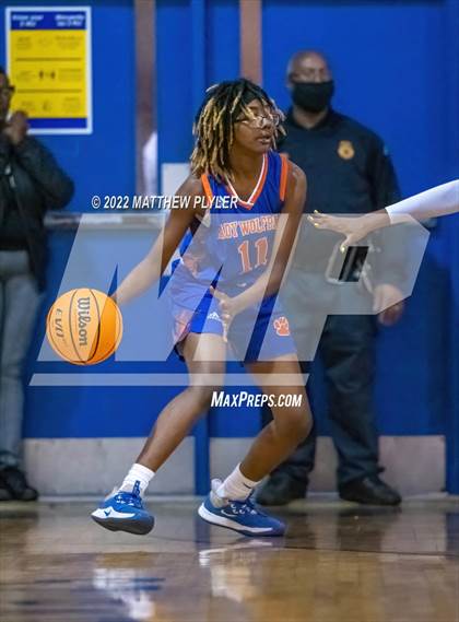 Thumbnail 1 in Whiteville vs. St. Pauls (NCHSAA 2A - Third Round) photogallery.