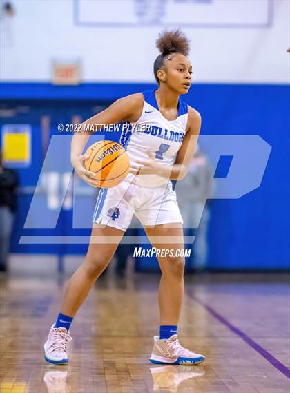 Thumbnail 2 in Whiteville vs. St. Pauls (NCHSAA 2A - Third Round) photogallery.