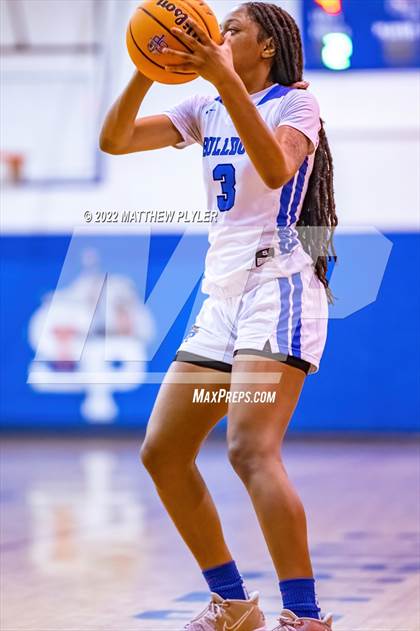 Thumbnail 1 in Whiteville vs. St. Pauls (NCHSAA 2A - Third Round) photogallery.