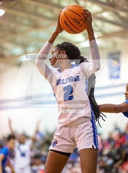 Thumbnail 1 in Whiteville vs. St. Pauls (NCHSAA 2A - Third Round) photogallery.