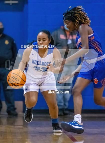 Thumbnail 2 in Whiteville vs. St. Pauls (NCHSAA 2A - Third Round) photogallery.