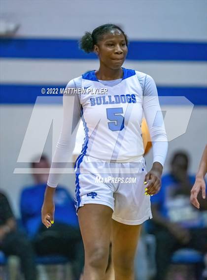 Thumbnail 2 in Whiteville vs. St. Pauls (NCHSAA 2A - Third Round) photogallery.