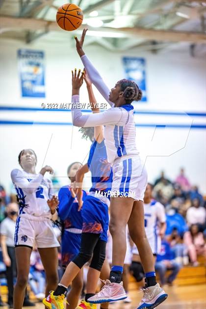 Thumbnail 3 in Whiteville vs. St. Pauls (NCHSAA 2A - Third Round) photogallery.
