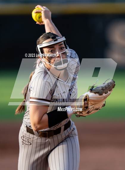 Thumbnail 3 in Saint Francis vs. Willow Glen (CIF CCS Open Division Semifinal) photogallery.