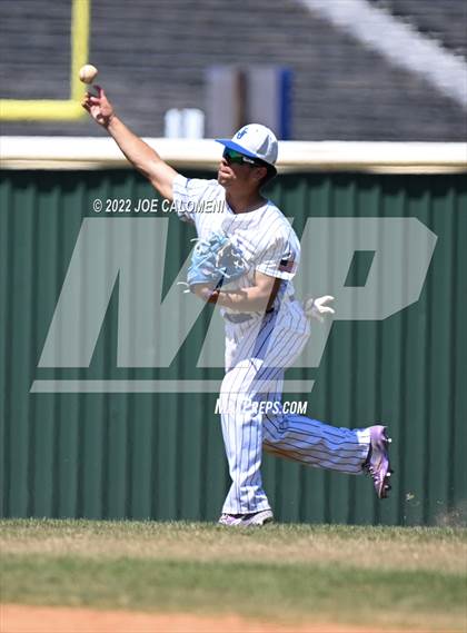 Thumbnail 3 in Davenport vs Jay [John] photogallery.