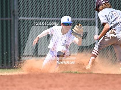 Thumbnail 2 in Davenport vs Jay [John] photogallery.