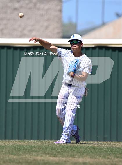 Thumbnail 2 in Davenport vs Jay [John] photogallery.