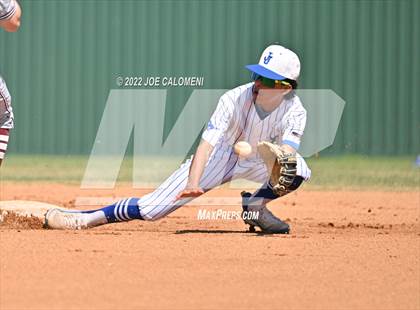 Thumbnail 1 in Davenport vs Jay [John] photogallery.