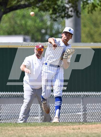 Thumbnail 2 in Davenport vs Jay [John] photogallery.