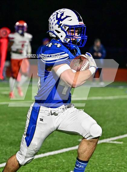 Thumbnail 3 in Livonia @ Batavia (NYSPHSAA Section V Class B Semifinal) photogallery.