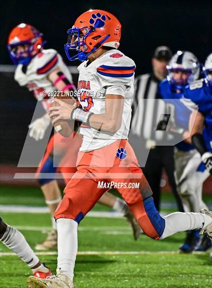 Thumbnail 2 in Livonia @ Batavia (NYSPHSAA Section V Class B Semifinal) photogallery.