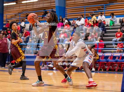 Thumbnail 3 in Beaumont United @ West Brook Freshman A photogallery.