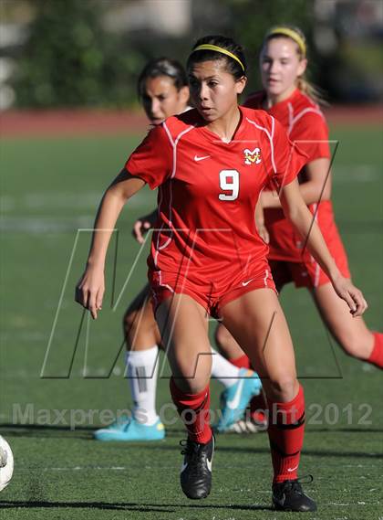 Thumbnail 2 in Mission Viejo vs Villa Park (Mater Dei Tournament) photogallery.