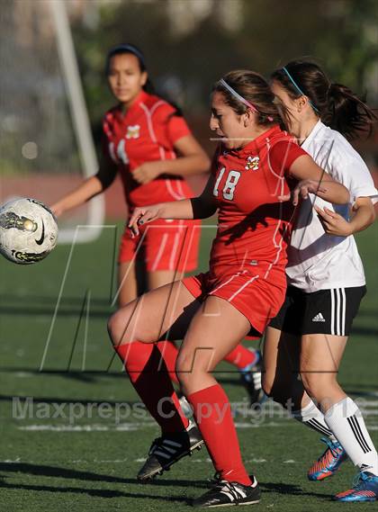 Thumbnail 1 in Mission Viejo vs Villa Park (Mater Dei Tournament) photogallery.