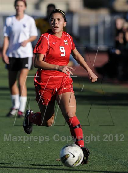 Thumbnail 2 in Mission Viejo vs Villa Park (Mater Dei Tournament) photogallery.