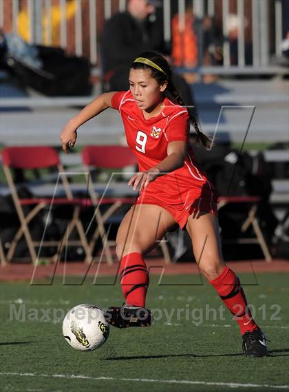 Thumbnail 2 in Mission Viejo vs Villa Park (Mater Dei Tournament) photogallery.