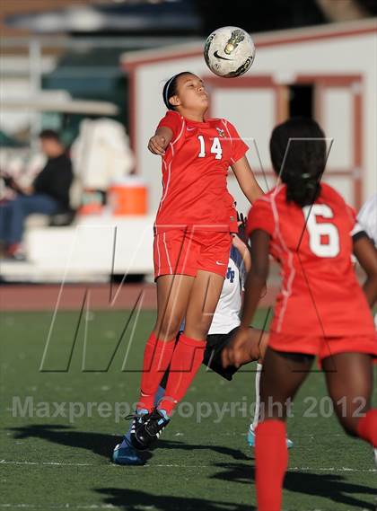 Thumbnail 1 in Mission Viejo vs Villa Park (Mater Dei Tournament) photogallery.
