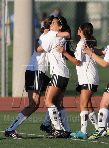 Thumbnail 3 in Mission Viejo vs Villa Park (Mater Dei Tournament) photogallery.