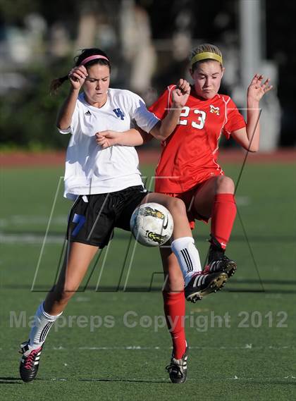 Thumbnail 2 in Mission Viejo vs Villa Park (Mater Dei Tournament) photogallery.