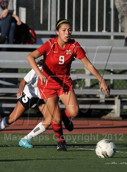 Thumbnail 1 in Mission Viejo vs Villa Park (Mater Dei Tournament) photogallery.