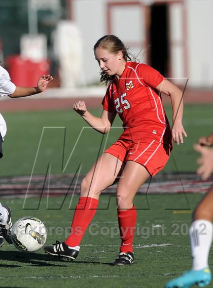 Thumbnail 1 in Mission Viejo vs Villa Park (Mater Dei Tournament) photogallery.