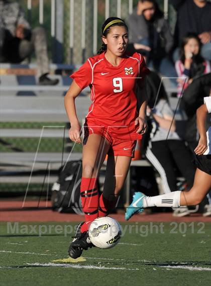 Thumbnail 3 in Mission Viejo vs Villa Park (Mater Dei Tournament) photogallery.