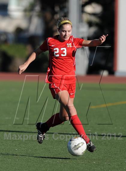 Thumbnail 2 in Mission Viejo vs Villa Park (Mater Dei Tournament) photogallery.