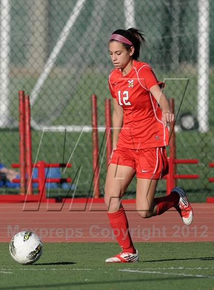 Thumbnail 3 in Mission Viejo vs Villa Park (Mater Dei Tournament) photogallery.