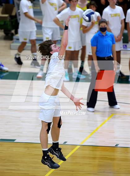 Thumbnail 2 in Mira Costa vs. Newport Harbor (CIF-SS D1 Final) photogallery.