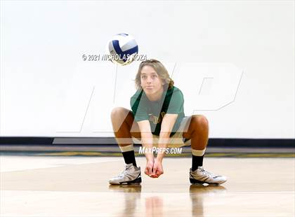 Thumbnail 3 in Mira Costa vs. Newport Harbor (CIF-SS D1 Final) photogallery.