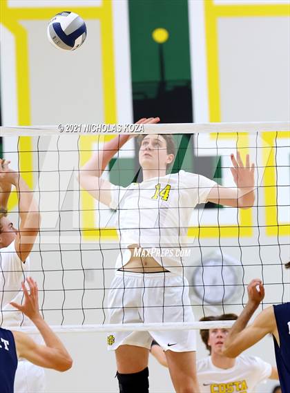 Thumbnail 3 in Mira Costa vs. Newport Harbor (CIF-SS D1 Final) photogallery.
