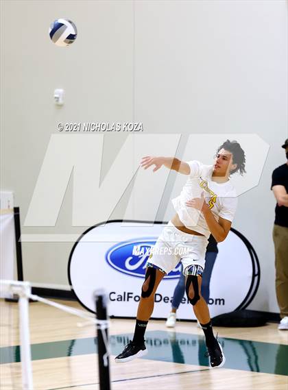 Thumbnail 2 in Mira Costa vs. Newport Harbor (CIF-SS D1 Final) photogallery.