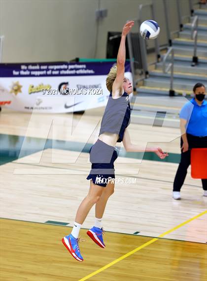 Thumbnail 1 in Mira Costa vs. Newport Harbor (CIF-SS D1 Final) photogallery.
