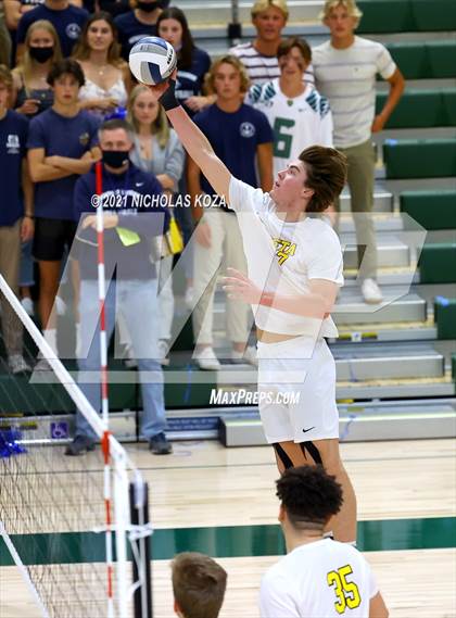 Thumbnail 3 in Mira Costa vs. Newport Harbor (CIF-SS D1 Final) photogallery.