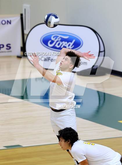Thumbnail 1 in Mira Costa vs. Newport Harbor (CIF-SS D1 Final) photogallery.