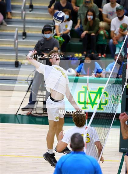 Thumbnail 3 in Mira Costa vs. Newport Harbor (CIF-SS D1 Final) photogallery.