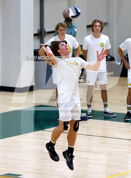 Thumbnail 2 in Mira Costa vs. Newport Harbor (CIF-SS D1 Final) photogallery.