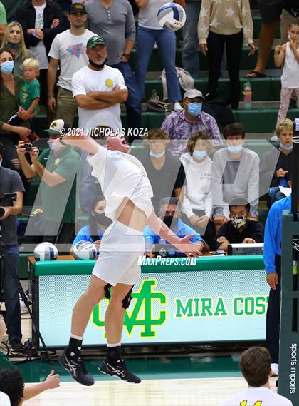 Thumbnail 3 in Mira Costa vs. Newport Harbor (CIF-SS D1 Final) photogallery.