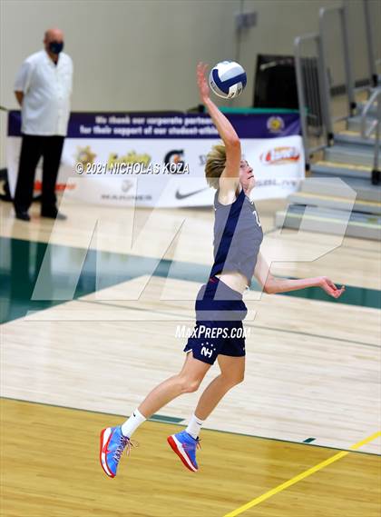 Thumbnail 3 in Mira Costa vs. Newport Harbor (CIF-SS D1 Final) photogallery.