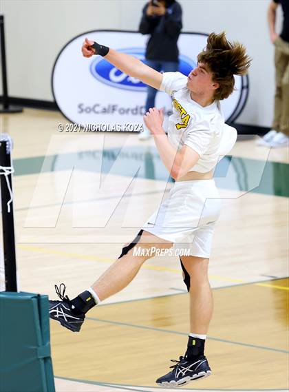 Thumbnail 2 in Mira Costa vs. Newport Harbor (CIF-SS D1 Final) photogallery.